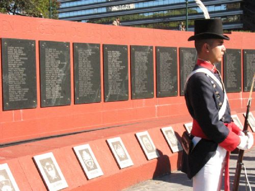 Monumento a los cados en Malvinas, Buenos Aires